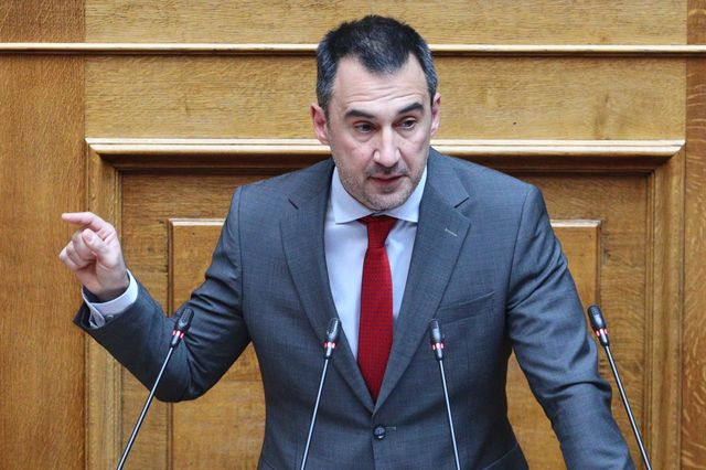 Χαρίτσης: Να ζητήσει συγγνώμη και να παραιτηθεί ο Κυριάκος Μητσοτάκης